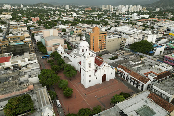  Se espera que la Catedral Basílica de Santa Marta sea una de las parroquias más visitadas por los turistas religiosos que visiten la ciudad. 