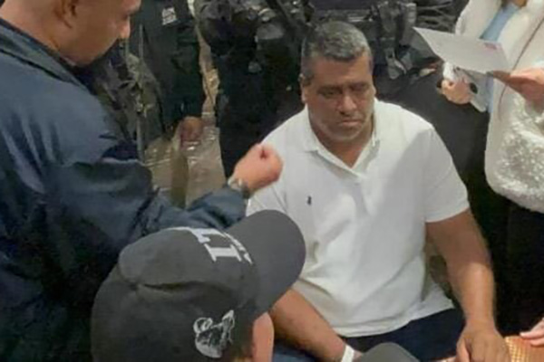 Alias “Araña” aparece en una circular roja de Interpol por una solicitud de extradición de Estados Unidos que lo acusa de narcotráfico.