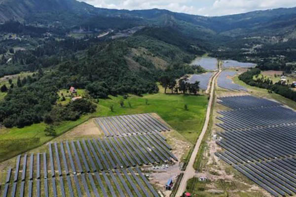 El Parque Solar Jeques alcanzará una generación anual equivalente al consumo energético diario de 145.000 hogares colombianos. 