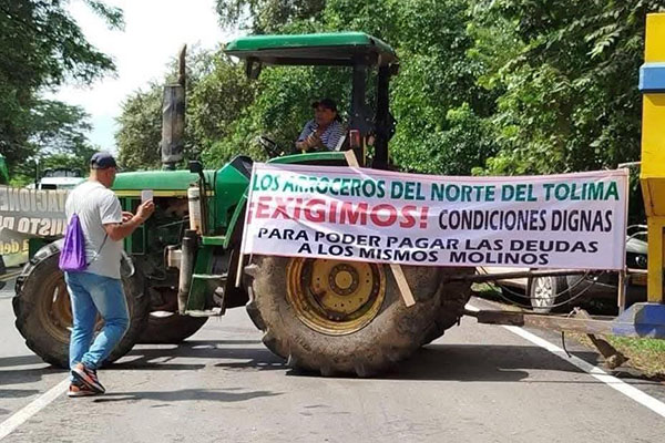La situación sigue siendo crítica, con algunas de las principales vías de la región afectadas por las movilizaciones de los cultivadores de arroz.