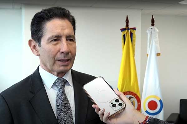 Contralor Delegado para el Sector de Minas y Energía, Germán Castro, manifiesta sobre la sostenibilidad, calidad y cober tura de los servicios públicos de energía eléctrica y gas
