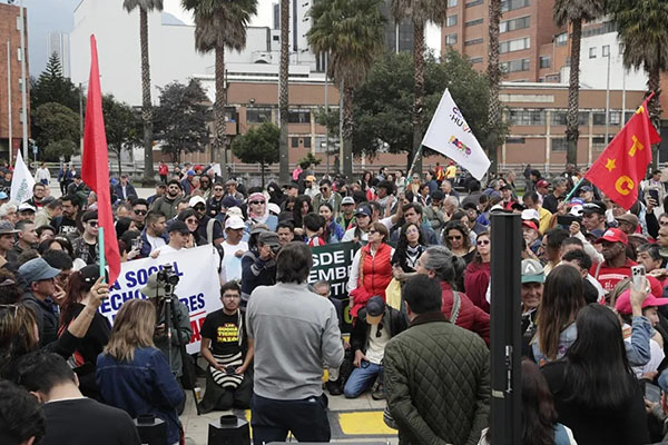 Imágenes de protestas en una jornada anterior de paro nacional. Foto EFE