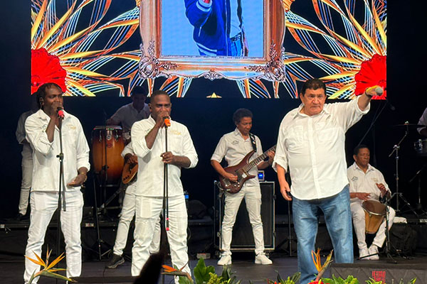 V El carisma, la potencia vocal y la autenticidad de Poncho Zuleta se tomaron cada rincón del teatro