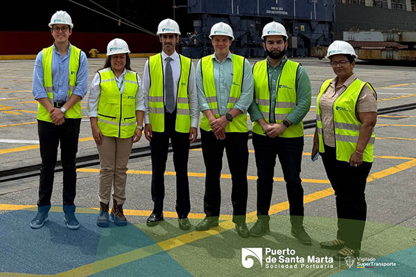 En busca de alianzas estratégicas la Sociedad Portuaria de Santa Marta recibió la visita del embajador de los Emiratos Árabes Unidos en Colombia.