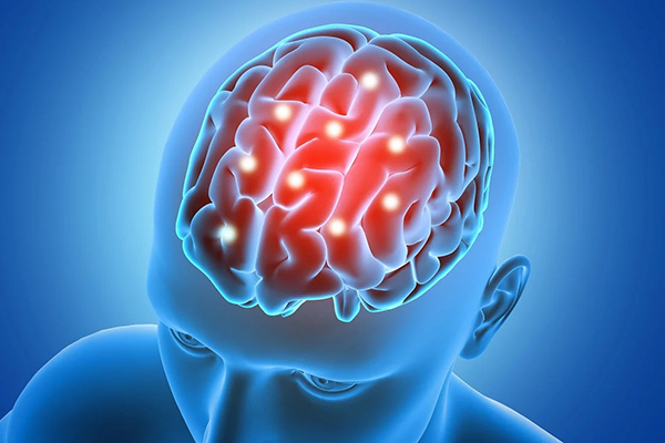 Enfermedad que provoca una gran discapacidad motora como la parálisis muscular y disminución de la actividad de las neuronas motoras.
