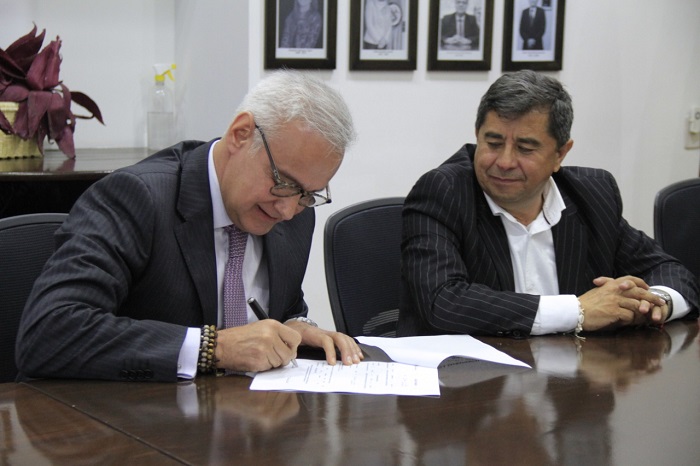 César Manrique Soacha, exdirector del Departamento Administrativo de la Función Pública en un acto de posesión. Foto Función Pública