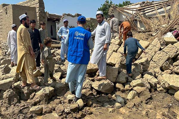 Un fuerte terremoto de magnitud 6,0 y varias réplicas sacudieran a Afganistán ayer lunes. EFE/Cuenta de X de la UNMigration en Afganistán
