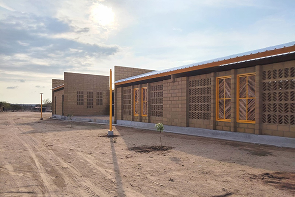  Nueva infraestructura de uno de los Megacolegios remodelados en La Alta Guajira. Foto cortesía La Guajira Hoy 