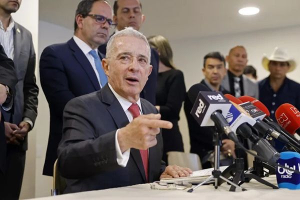 Álvaro Uribe Vélez, expresidente de Colombia y fundador del partido Centro Democrático. Foto EFE