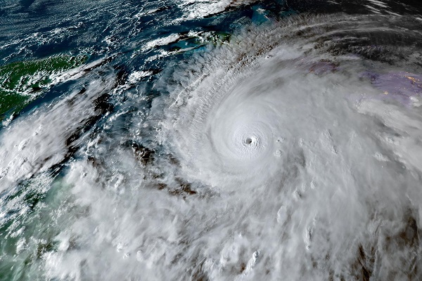 Vista del huracán Melissa, que se encuentra a unos 215 kilómetros al sureste de Kingston, la capital de Jamaica, y a 500 kilómetros al suroeste de Guantánamo, con vientos máximos sostenidos muy fuertes de 280 kilómetros por hora. FOTO: EFE