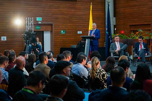  El director de la Dian, Carlos Betancourt, destacó la importancia de la Ley de Financiamiento. Foto presidencia