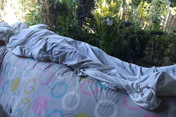 Uno de los cadáveres fue recogido por sus familiares y llevado hasta su casa. Fotos cortesía portal Fusión Stéreo Digital