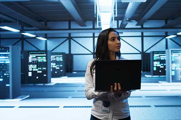 El enfrentamiento entre las IAs utilizadas dentro y fuera de la ley plantea un escenario de ciberseguridad complejo. Foto facilitada por Everythink PR. El enfrentamiento entre las IAs utilizadas dentro y fuera de la ley plantea un escenario de ciberseguridad complejo. Foto facilitada por Everythink PR.