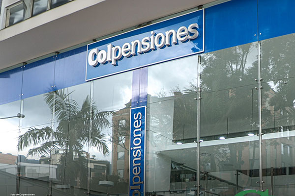 Exterior de las oficinas de Colpensiones en Colombia. Foto Procuraduría/Colpensiones