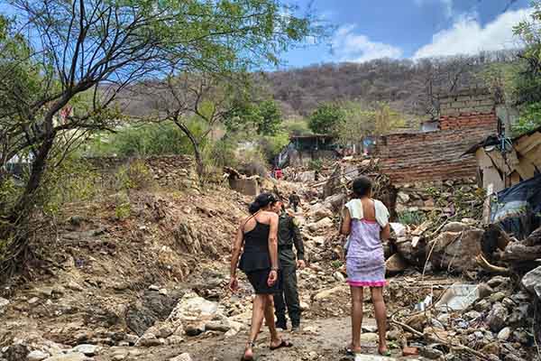La tragedia en Vista al Mar volvió a evidenciar la alta vulnerabilidad de las zonas de cerro, donde la falta de obras de mitigación y la ocupación de áreas de riesgo incrementaron el impacto del fenómeno natural. Foto derechos reservados EL INFORMADOR