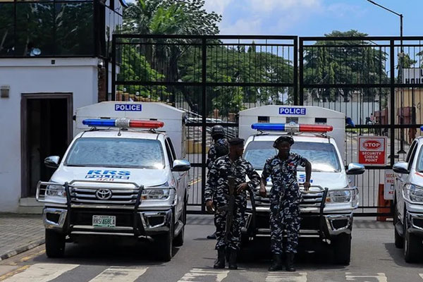 Fotografía de Oficiales de Policía de Nigeria. Archivo/referencia EFE/EPA/Emmanuel Adegboye