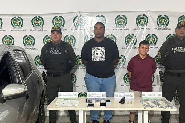 Jhan Carlos Gamboa Jiménez y Yulieth Elizabeth Carvajal Gómez, fueron capturados por la Policía Nacional. Foto Fiscalía