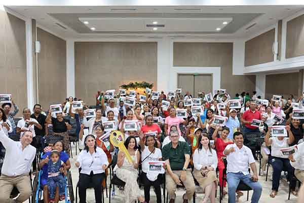 Las decenas de familias beneficiadas con el proyecto de alto impacto de La Loma, Cesar. Foto Drummond Ltd.