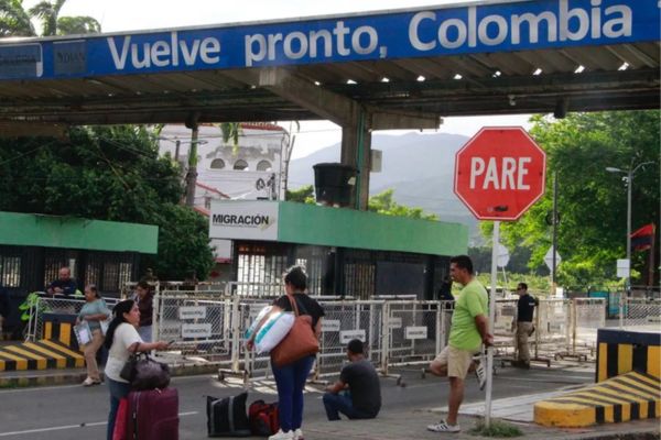 Foto archivo del puente internacional Simón Bolívar, en La Parada (Norte de Santander) que une a Colombia con Venezuela. EFE/ Mario Caicedo