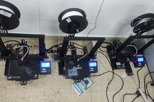 Impresora 3D, creada para ser usada por estudiantes con discapacidad visual. Foto cortesía Gabriel Senior