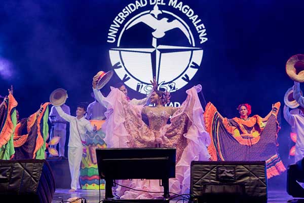 En el componente académico y de reconocimiento intercultural, la comunidad universitaria participó en el Taller Básico de Lengua Indígena. Foto Unimagdalena