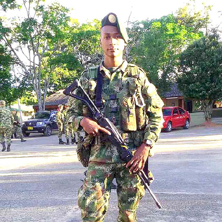 El cuerpo del soldado profesional Naín Rengifo Merchán, fue entregado a sus familiares en El Copey, el sábado y fue sepultado el domingo. El cuerpo del soldado profesional Naín Rengifo Merchán, fue entregado a sus familiares en El Copey, el sábado y fue sepultado el domingo.