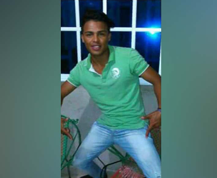 Francisco Javier Mejía Bolaño, asesinado el pasado sábado mientras departía con amigos en una tienda del barrio 17 de Diciembre. 