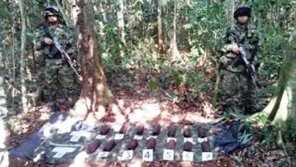 Los depósitos ilegales fueron localizados en desarrollo de operaciones de control territorial en el área de responsabilidad del Comando Específico del Oriente en el municipio de Puerto Rico Meta.