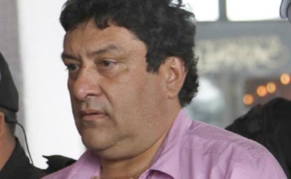 El exgobernador de La Guajira es procesado por presuntos nexos con paramilitares.