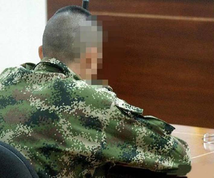 El uniformado había sido absuelto por un juez de Villavicencio, sin embargo el Tribunal Superior del Meta revocó ese fallo y lo condenó a 33 años de prisión,.