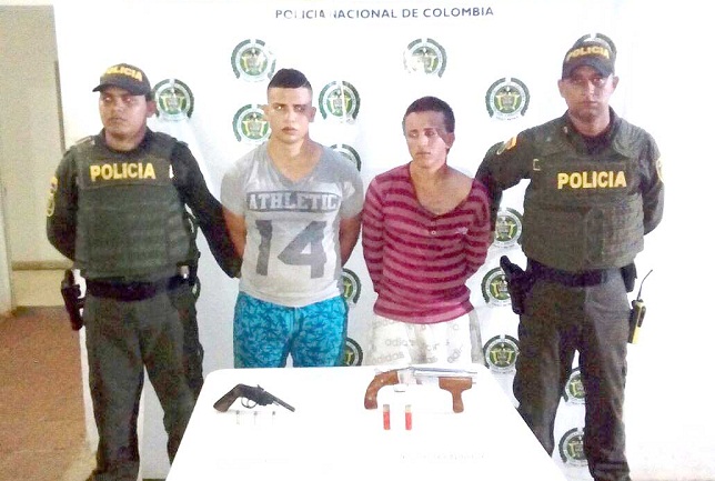 Jose Agustín De Hoz, de 21 años de edad y  Jesús David Acosta Valle, de 19 años de edad, ambos oriundos de Pivijay.