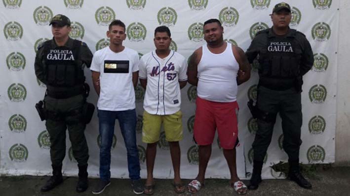 La captura de cinco presuntos integrantes de la denominada banda delincuencial ‘Los Santa’ .