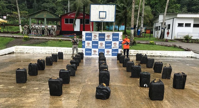Hallado depósito ilegal con cocaína en Chocó, presuntamente del “Clan del Golfo”.