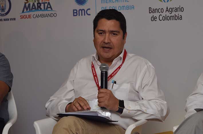 Mauricio Suárez Ramírez.