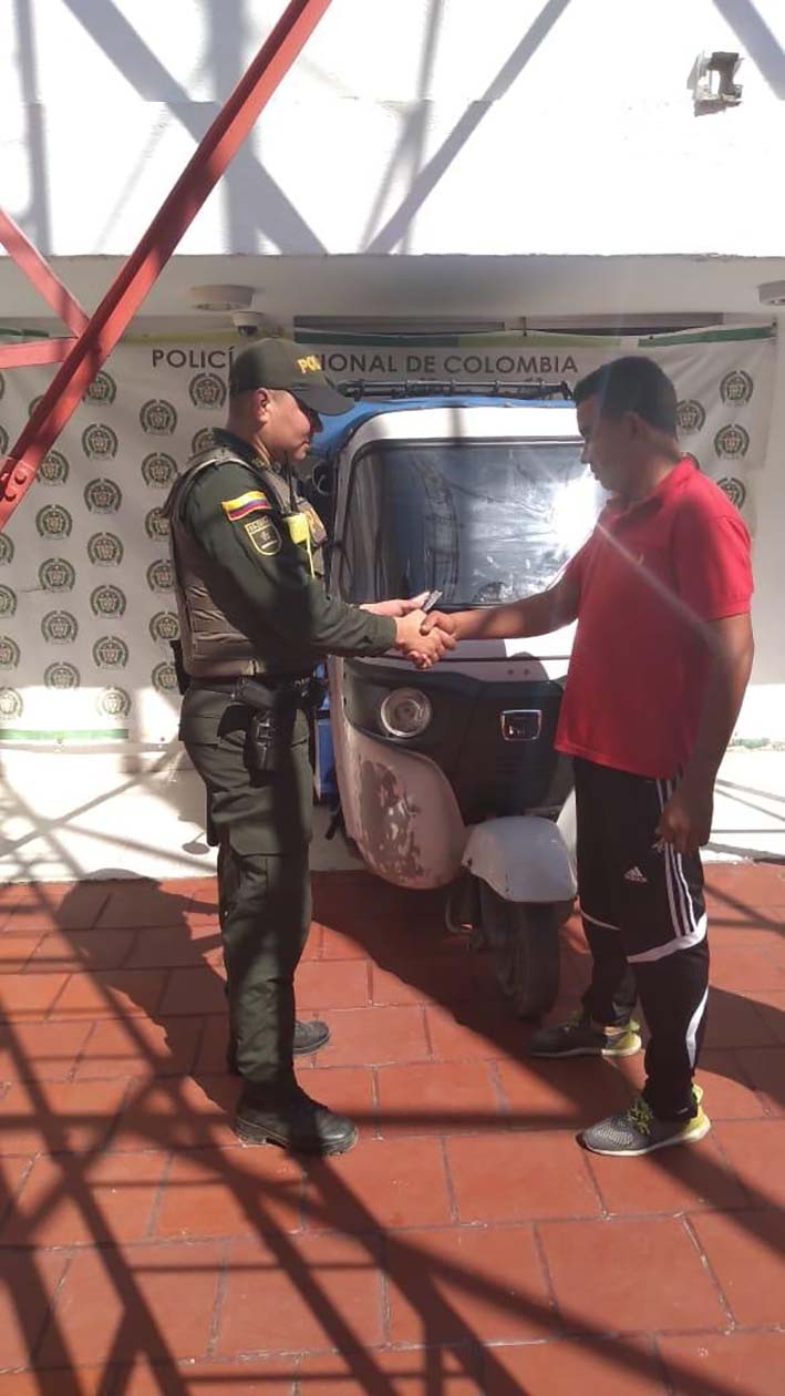 Los operativos permitieron la recuperación de una motocarro de placa 233-ADS, de propiedad de Cristian Alfonso Gutiérrez Llerena