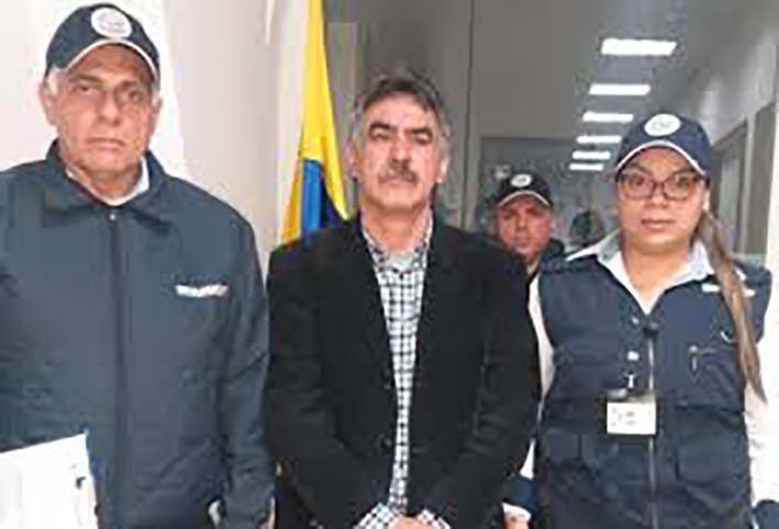 Carlos Manuel Pino García, un diplomático venezolano expulsado de Colombia