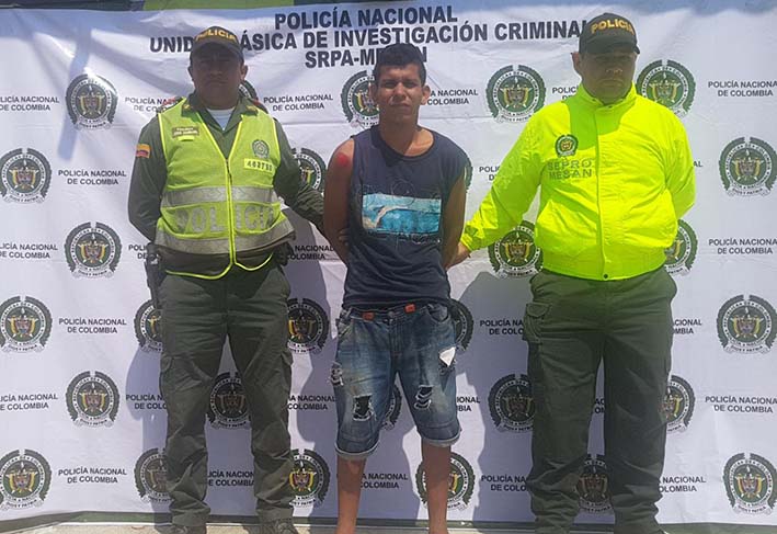 Jeiner Jair Jiménez Ortiz, presunto violador de una niña de ocho años capturado por la Policía de Infancia y Adolescencia.