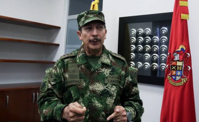 El relevo como comandante del Ejército colombiano del general Nicacio Martínez, cuestionado por su política frente a los derechos humanos, fue precipitado en diciembre pasado.