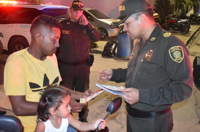 El coronel Zamir Pava estuvo al frente de los operativos de registro y control en el municipio de Fundación, Magdalena.
