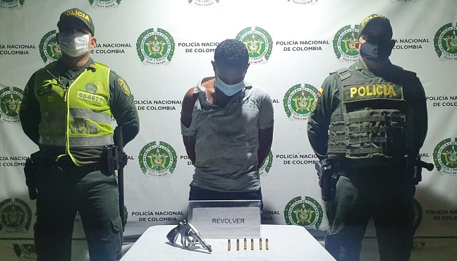 Reinaldo Deluque Orozco, fue capturado para que responda por hurto y porte de armas de fuego