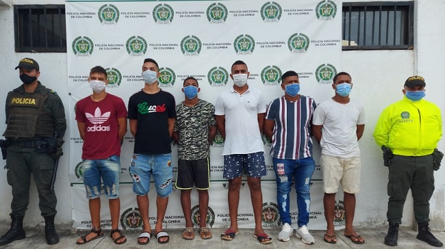 Jesús Eduardo Santiago Vásquez, Daniel David Peralta Camacho, Jorge Luis Jaramillo Vásquez, Andrés Felipe Rosado, Eduardo Mattos, Diego Quiroz Taborda y el notificado en establecimiento carcelario, Kevin Román Almazo Mercado, fueron capturados.