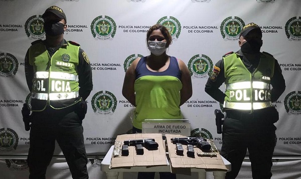 Dayana Chiquinquirá Chacín Trujillo, capturada para que responda por porte ilegal de armas de fuego.