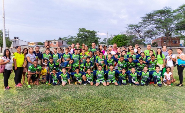 Las actividades que se desarrollan en el proyecto denominado ‘Fútbol por la Paz’ beneficia a 220 niños de diferentes barrios de Santa Marta.