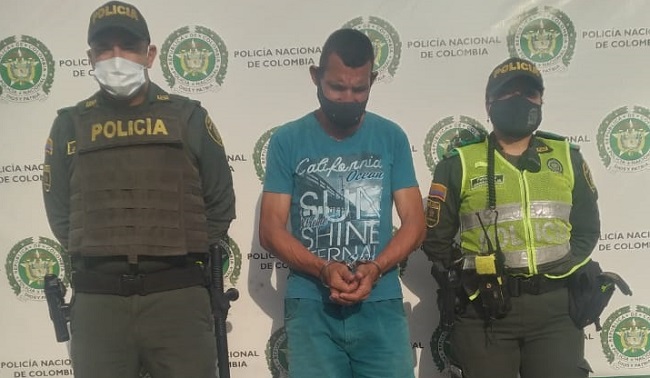 César Augusto Macías De La Hoz, fue detenido en El Rodadero por hurto a varios turistas.