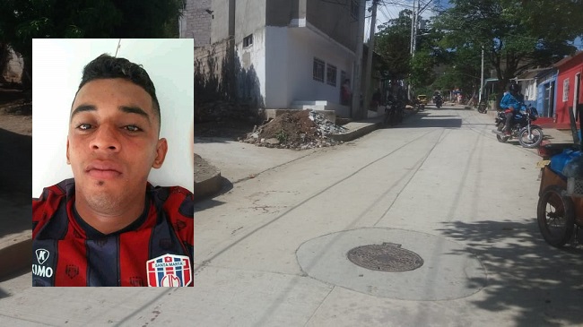 En este sitio del barrio Altos Delicias se hallaba el joven Cristian Núñez cuando fue atacado a tiros por desconocidos quienes se movilizaban en una motocicleta.
