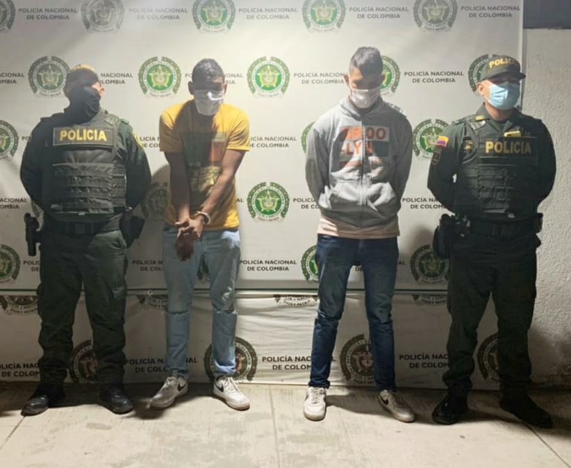 Never Smith Almazo Parejo y Elías David Clavijo Duarte, fueron capturados por la Policía Metropolitana.