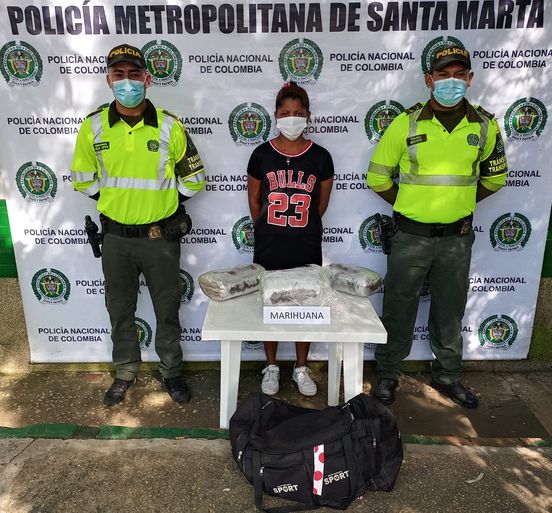 Madeleine Paola Salgado Correa, capturada con 8 kilos de marihuana.