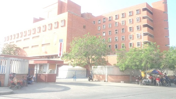 El fallecimiento del recién nacido ocurrió cuando recibía asistencia médica en el Hospital ‘Julio Méndez Barreneche’.