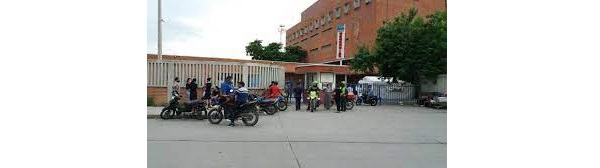 El cuerpo sin vida fue llevado desde el Hospital ‘Julio Méndez Barreneche’ hasta la morgue del Instituto de Medicina Legal de la ciudad.