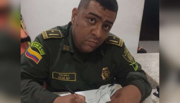 Óscar Jhair Rey Royer, patrullero de la Policía Nacional muerto.